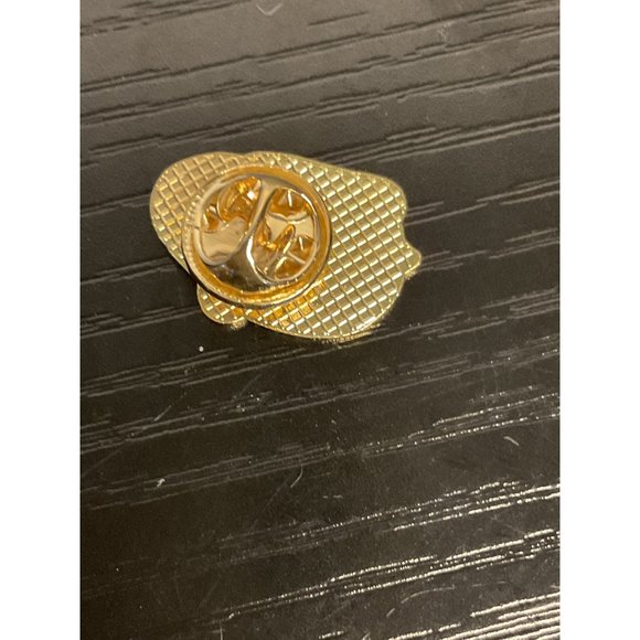 Cute Pig Enamel Lapel Pin White & Pink - Picture 2 of 3